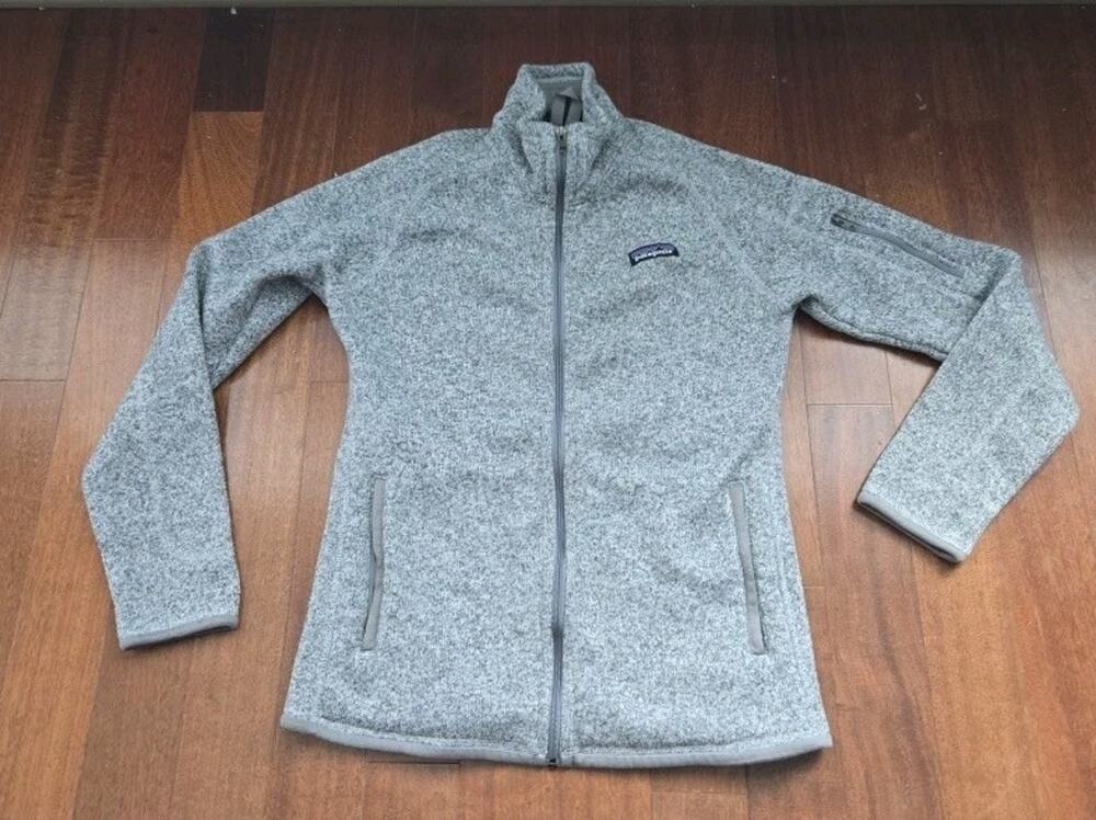 Patagonia Women's Better Sweater Fleece Jacket Size Small. With A Company Logo.